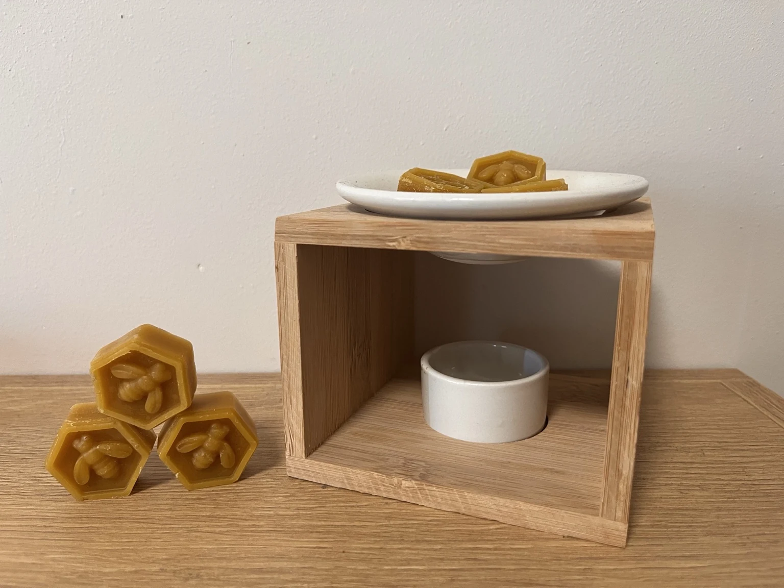 Florabella Beeswax Ritual Set with bamboo and ceramic warmer and beeswax melts